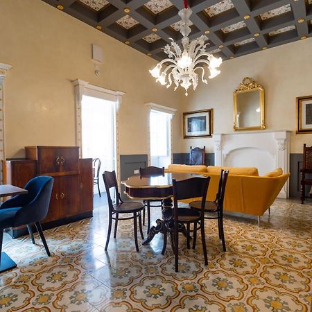 Monreal Boutique Townhouse - R024Rm3 Otel Paola Dış mekan fotoğraf