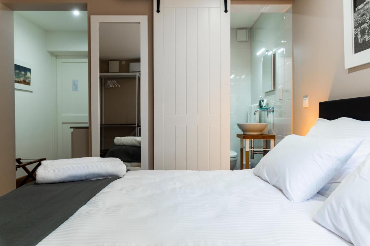 Monreal Boutique Townhouse - R024Rm3 Otel Paola Dış mekan fotoğraf