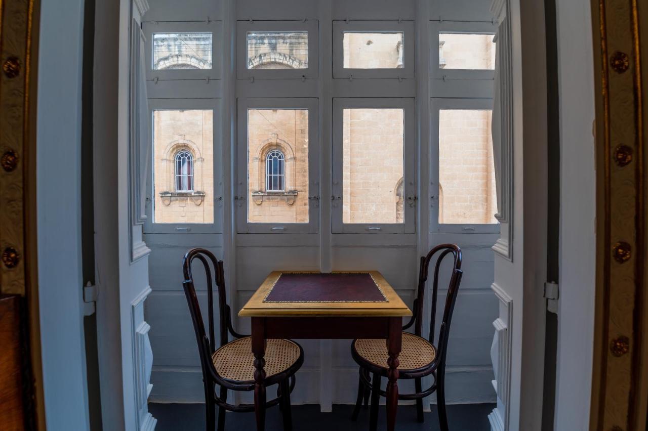 Monreal Boutique Townhouse - R024Rm3 Otel Paola Dış mekan fotoğraf